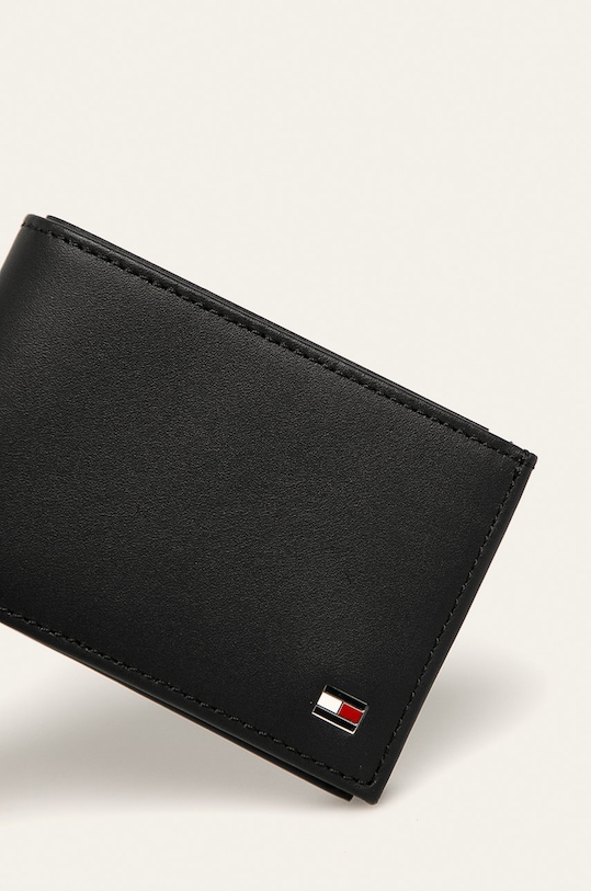 Tommy Hilfiger - Kožená peněženka AM0AM00671 černá AA00