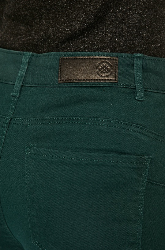 Vero Moda - Rifle VMHot zelená 10210798