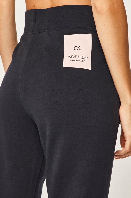 Calvin Klein Performance - Pantaloni 00GWS9P600 bleumarin