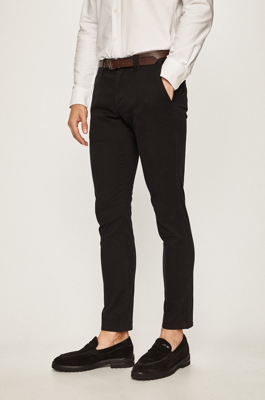 s. Oliver - Kalhoty chinos černá 13.908.73.5222