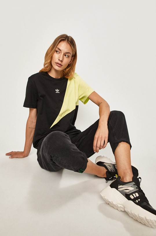 adidas Originals - Tričko FR0555 FR0555 černá AW19