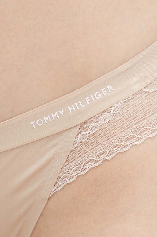 Стринги Tommy Hilfiger бежевый UW0UW02473