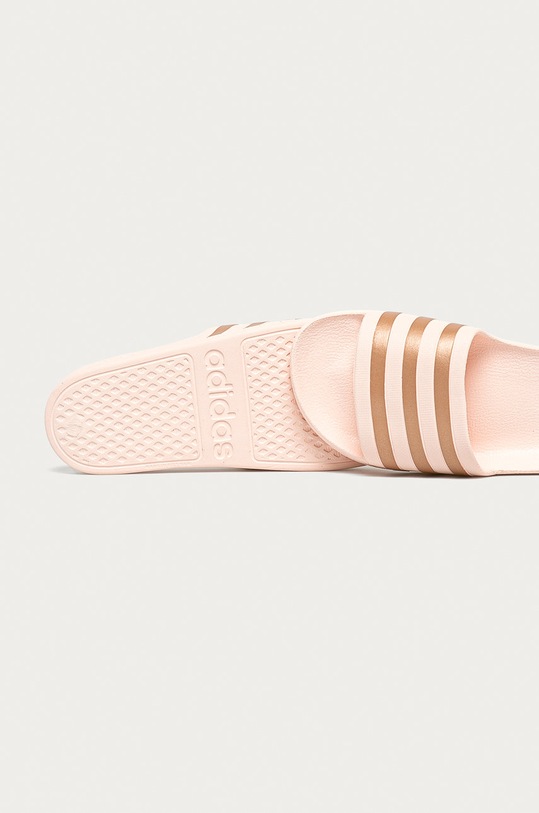 Obuv adidas - Šľapky FW4291 FW4291 ružová