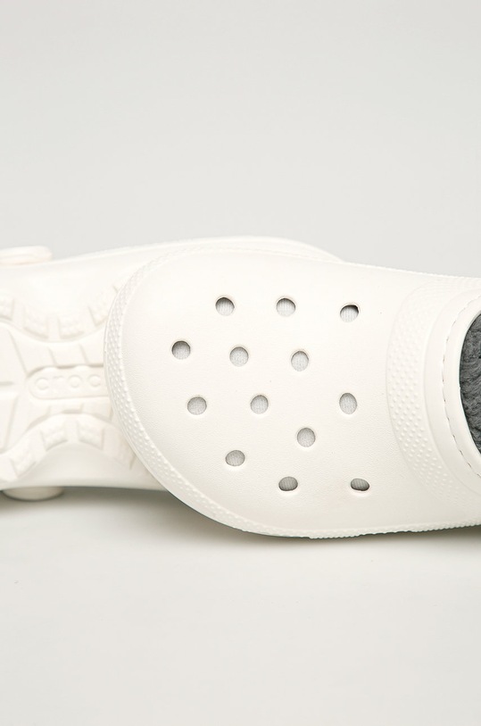 Obuwie Crocs - Klapki Classic Lined Clog CLASICLCLOG203591.36.43 biały
