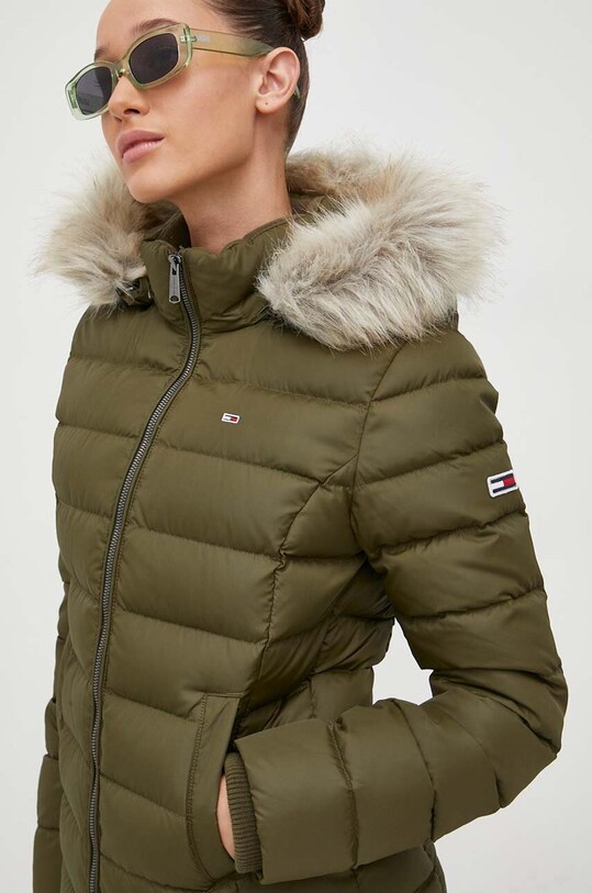 Μπουφάν με επένδυση από πούπουλα Tommy Jeans πράσινο DW0DW08588