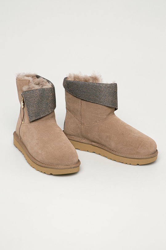 UGG - Cizme de zapada din piele intoarsa Classic Caviar Mini 1112498.CRBO bej AW20