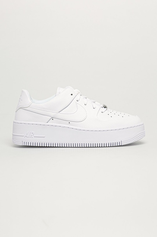 Nike Sportswear - Bőr cipő W AFI Sage Low platformos fehér AR5339