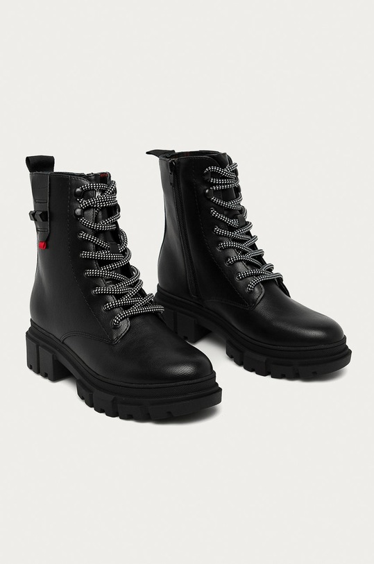 s. Oliver - Workery 5.5.25214.25.001 čierna AW20