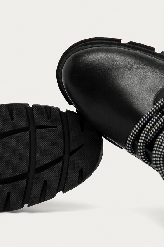 s. Oliver - Workery čierna 5.5.25214.25.001