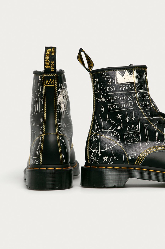Boty Dr. Martens - Kožené farmářky 1460 Basquiat 26319009 černá
