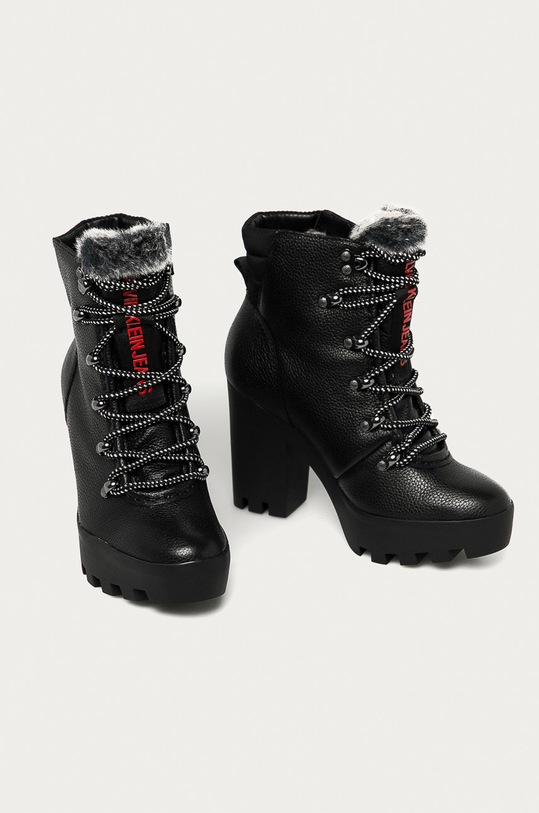 Calvin Klein Jeans - Kožené kotníkové boty RE9835 černá AW20