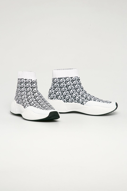 Calvin Klein - Boty E00130.100 bílá AW20