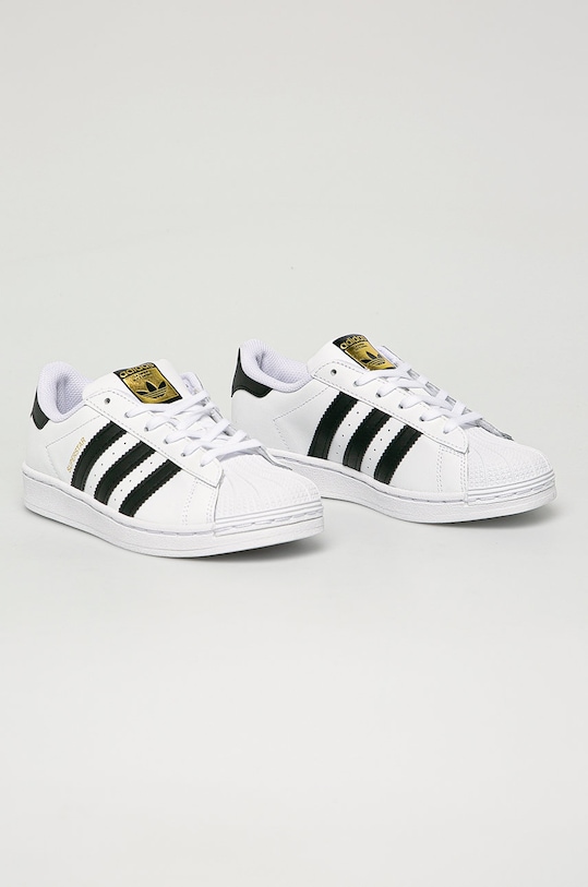 adidas Originals - Buty skórzane dziecięce Superstar FU7714 FU7714 biały AW20