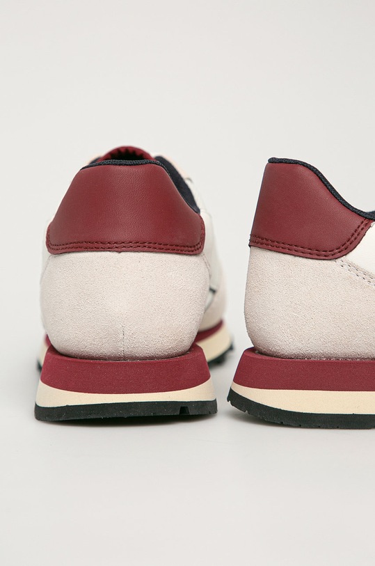 Obuwie Armani Exchange – Buty XUX083.XV263 biały