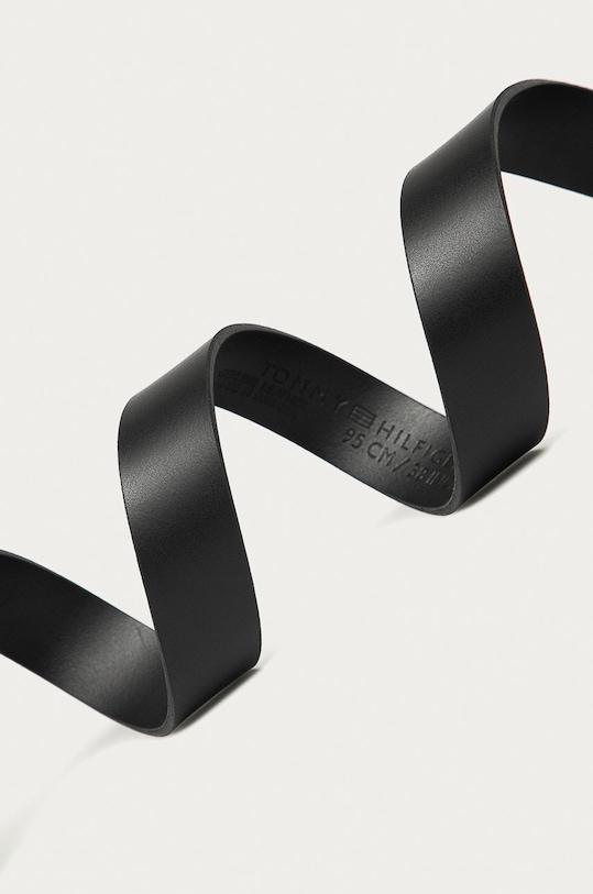 Tommy Hilfiger - Kožený pásek AM0AM06601 černá AW20
