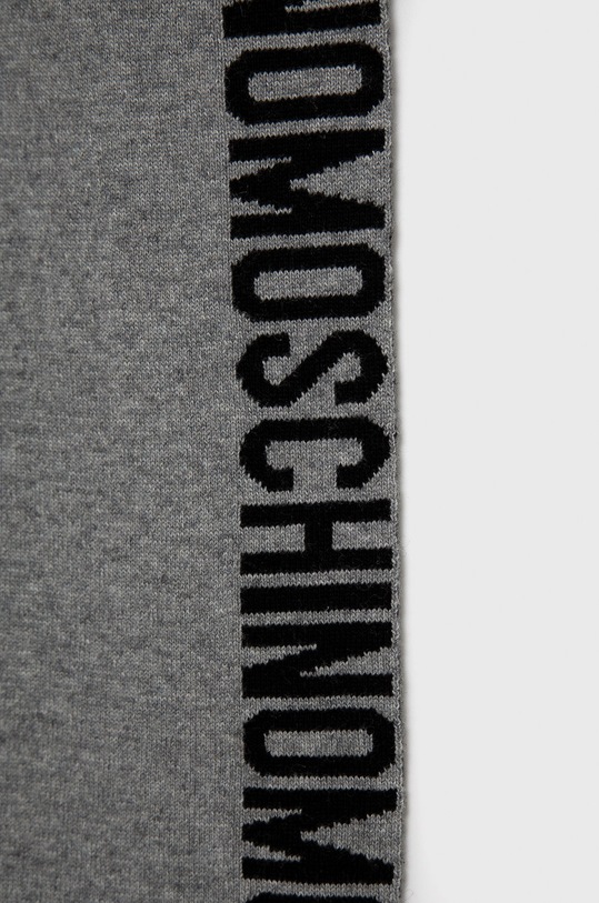 Moschino - Šála M2352.30679 šedá AW21