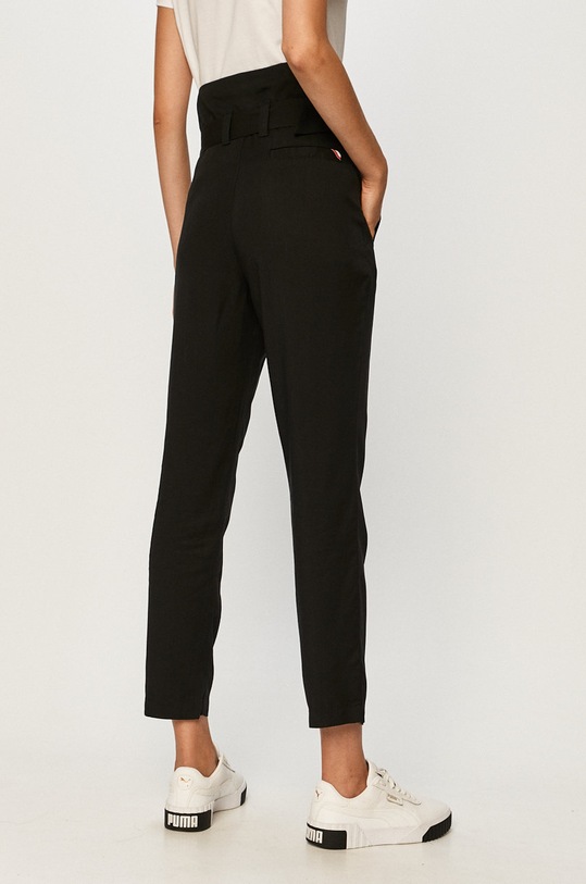 Odzież Tommy Jeans - Spodnie DW0DW08303 DW0DW08303 czarny