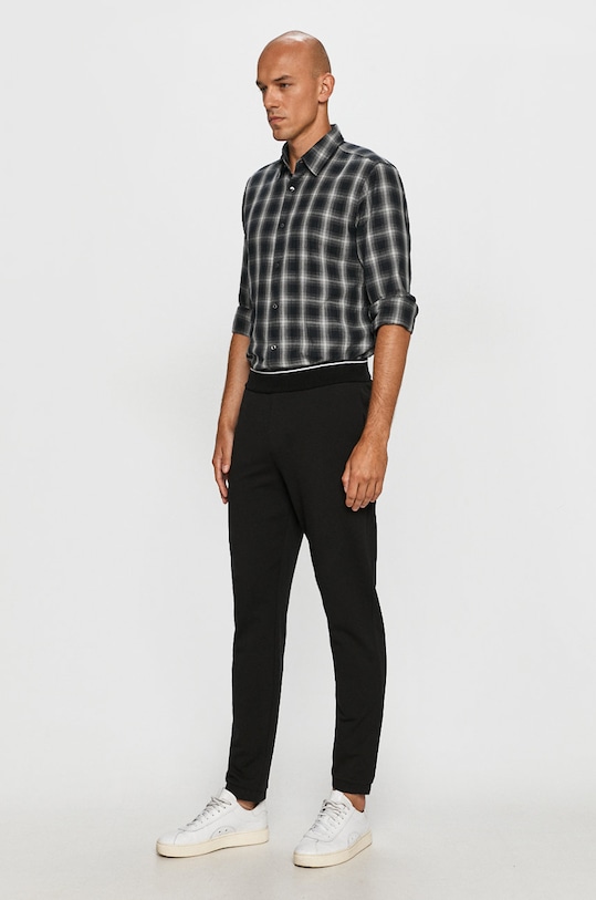 Kalhoty Armani Exchange 8NZP82.ZJH3Z černá AA00