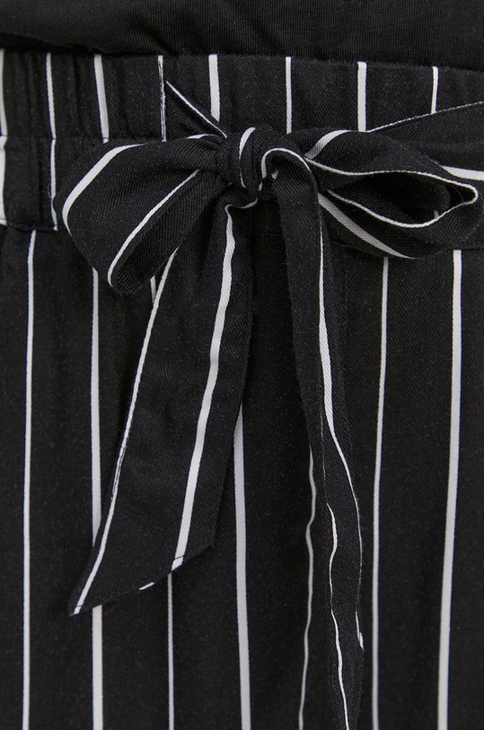 Tally Weijl - Шорты чёрный SSHVIGUFI