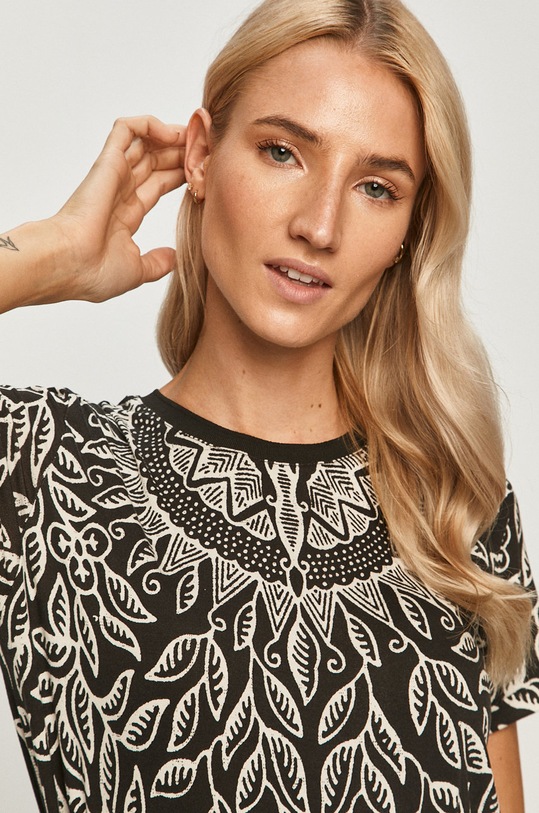 Desigual - Футболка чёрный 20WWTKCG