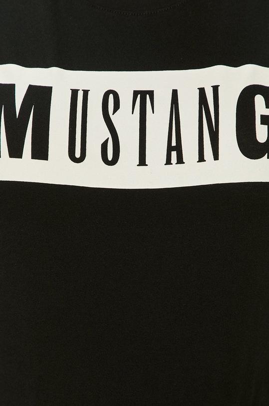 Mustang - T-shirt 1010370.4142 czarny
