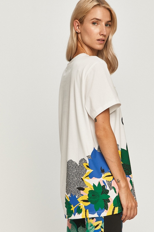 Дрехи adidas Originals - Тениска GE4315 GE4315 бял