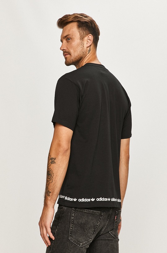Одежда adidas Originals - Футболка GD2111 чёрный
