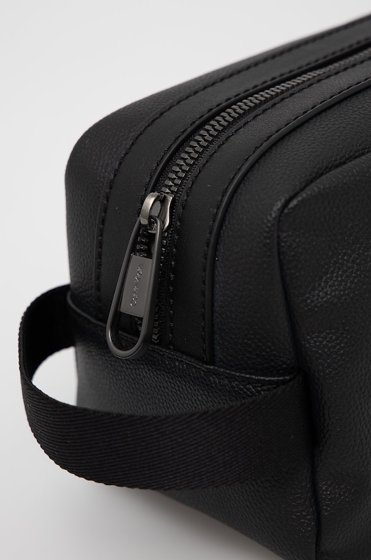 Calvin Klein Kosmetyczka K50K507347.4890 czarny AW21