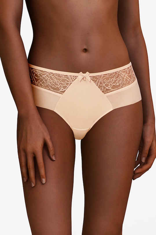 Трусы Chantelle кружево бежевый C12L40.01N