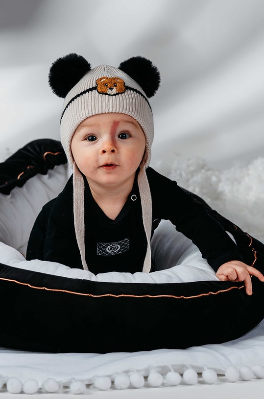 Jamiks Czapka dziecięca z domieszką wełny beżowy MAGNUS.IIA.JZE012