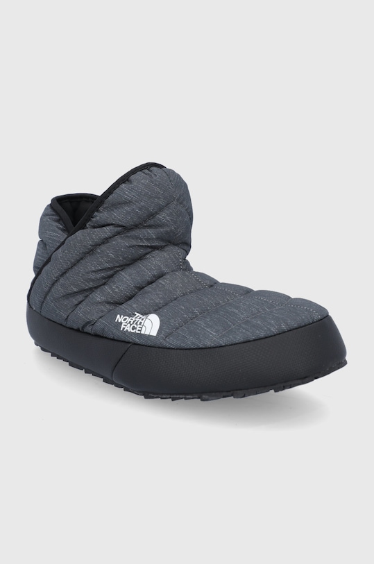 The North Face Kapcie NF0A331H4111 czarny AW21