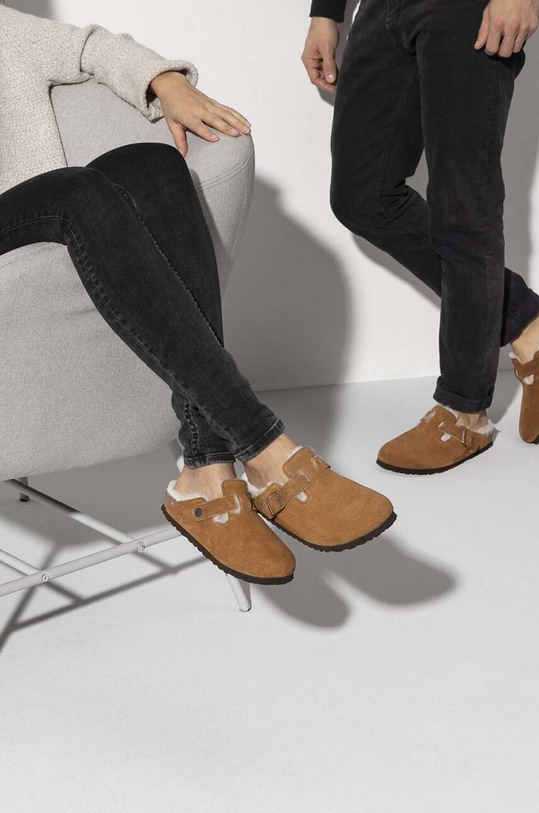 Birkenstock papuci din piele intoarsa Boston 1001141.Sheepskin.Mink