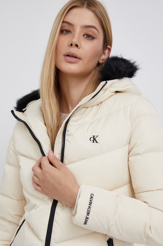 Calvin Klein Jeans Kurtka puchowa J20J216888.4890 beżowy J20J216888.4890