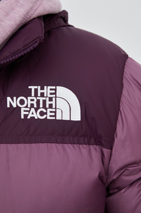 Péřová bunda The North Face W 1996 Retro Nuptse Jacket NF0A3XEO18S1 fialová