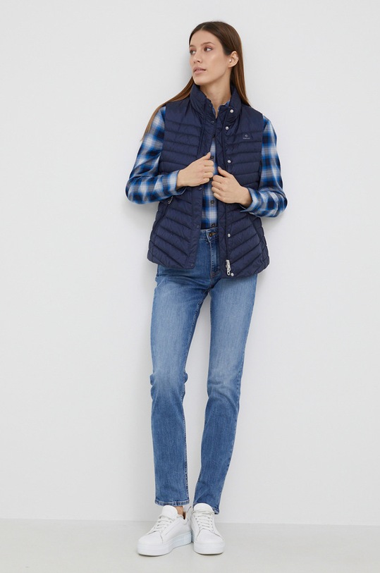 Péřová vesta Gant 4700130 námořnická modř ZS22