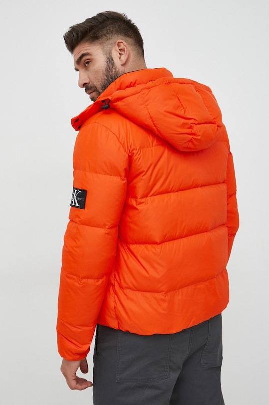 Odzież Calvin Klein Jeans kurtka puchowa J30J318412.4890 pomarańczowy