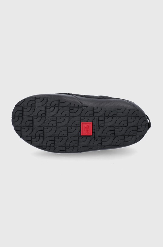 Παντόφλες The North Face W THERMOBALL TRACTION MULE V NF0A3V1HKX71 μαύρο