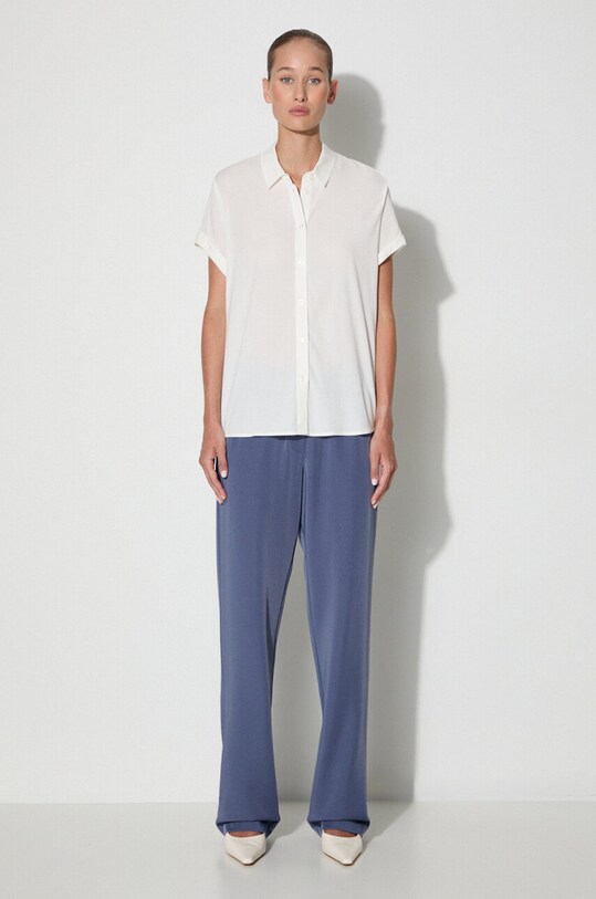 Hlače Samsoe Samsoe F16304674 mornarsko plava SS25