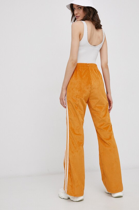 Îmbrăcăminte Adidas Originals Pantaloni de catifea cord H37838 H37838 portocaliu