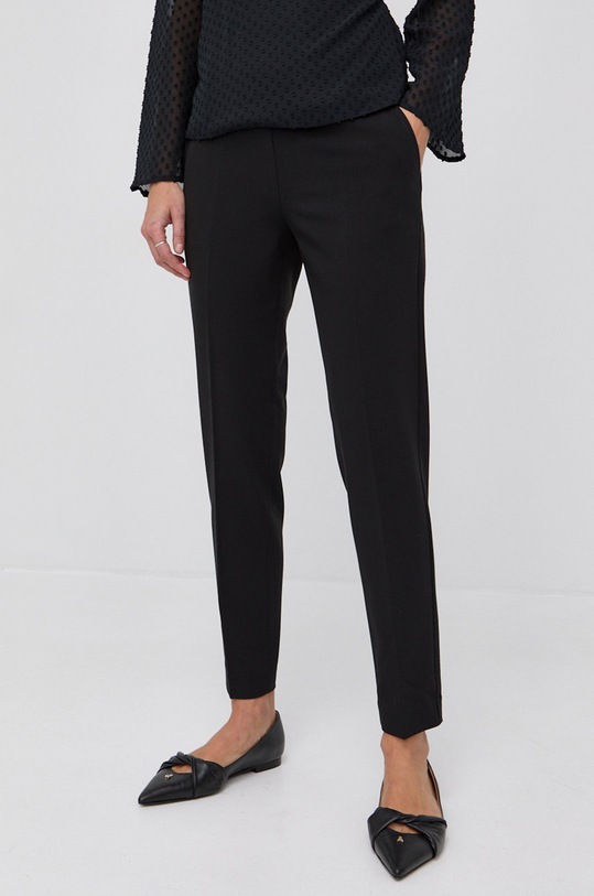 Stefanel Spodnie z elastanem czarny JP023S69605