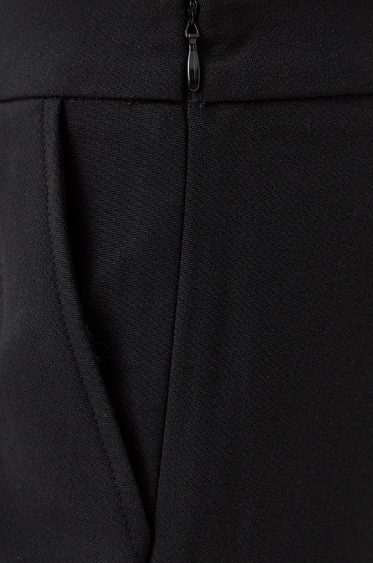 Stefanel Spodnie czarny JP023S69605