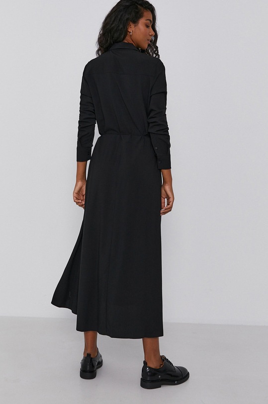 Odzież Calvin Klein Sukienka K20K203103.4890 czarny