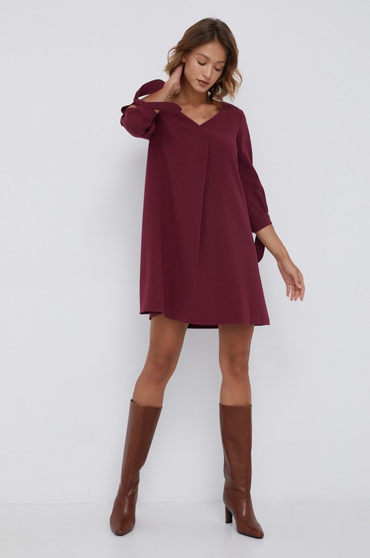 United Colors of Benetton Sukienka 4XI65VCN5.09Q bordowy AW21