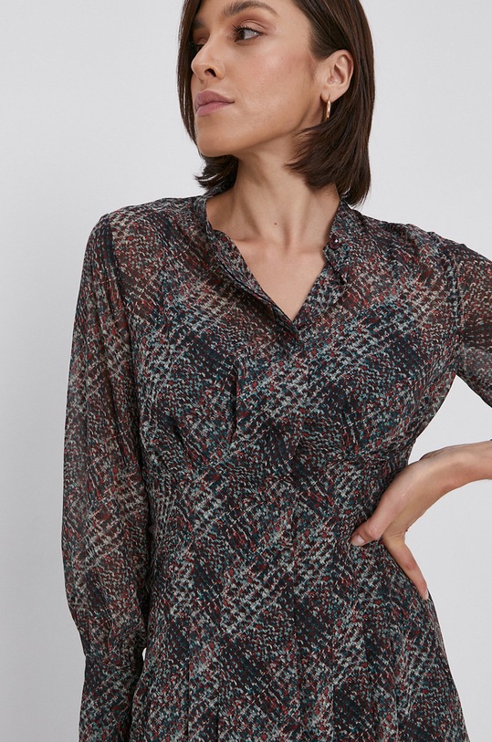 Šaty Sisley 4NLQ5VI16.62H zelená