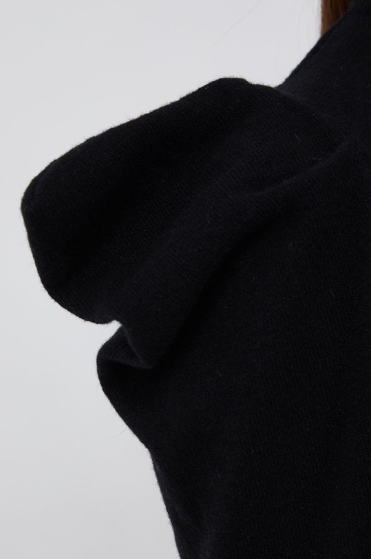 Vlnené šaty Sisley 1044N2246.700 čierna