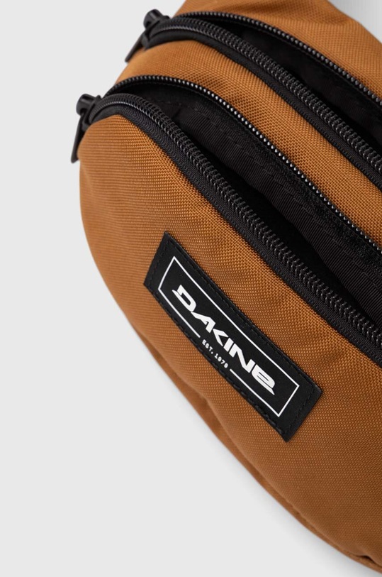 Ľadvinka Dakine D8130200 hnedá