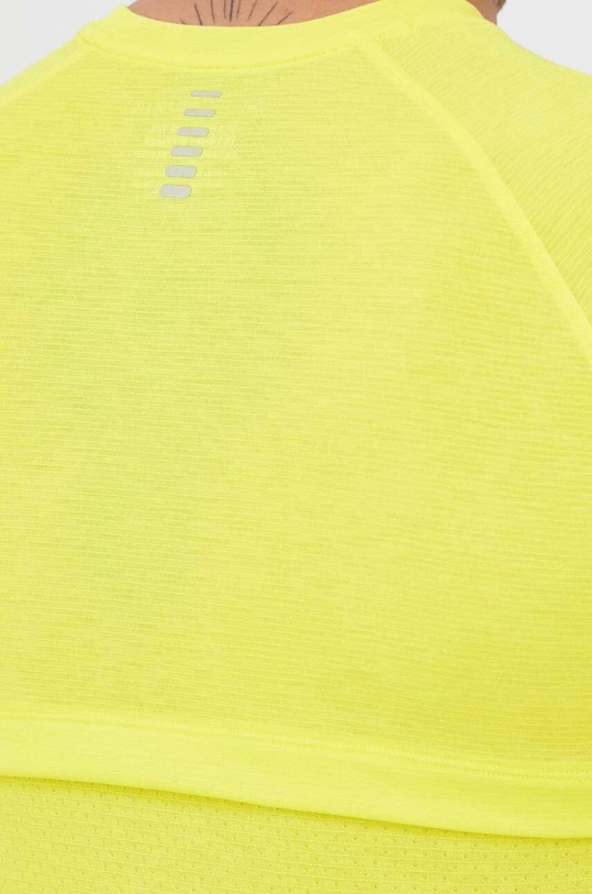 Under Armour t-shirt do biegania 1361469 żółty