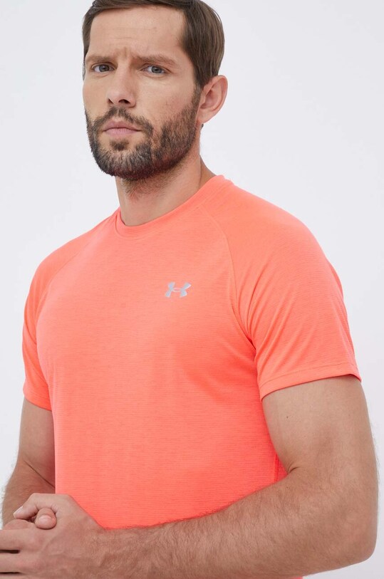 Under Armour t-shirt do biegania z elastanem czerwony 1361469