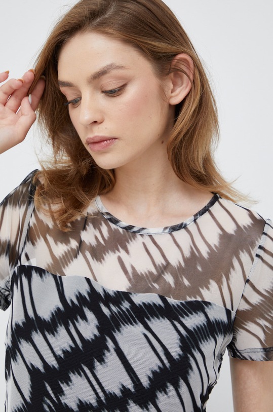 Tričko Dkny vícebarevná P22HBNHV