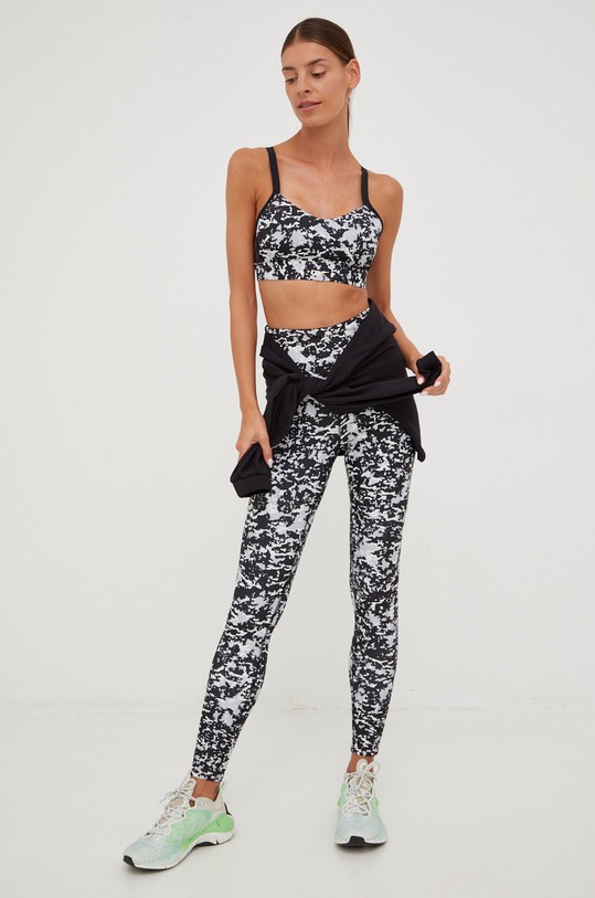 Sportovní podprsenka Reebok HN7673 černá AW22